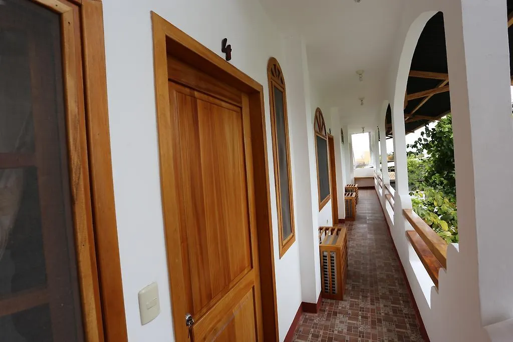 The Galapagos Pearl B&B Пуэрто-Айора
