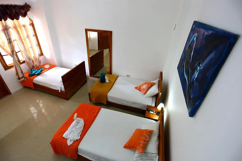 The Galapagos Pearl B&B Пуэрто-Айора Эквадор