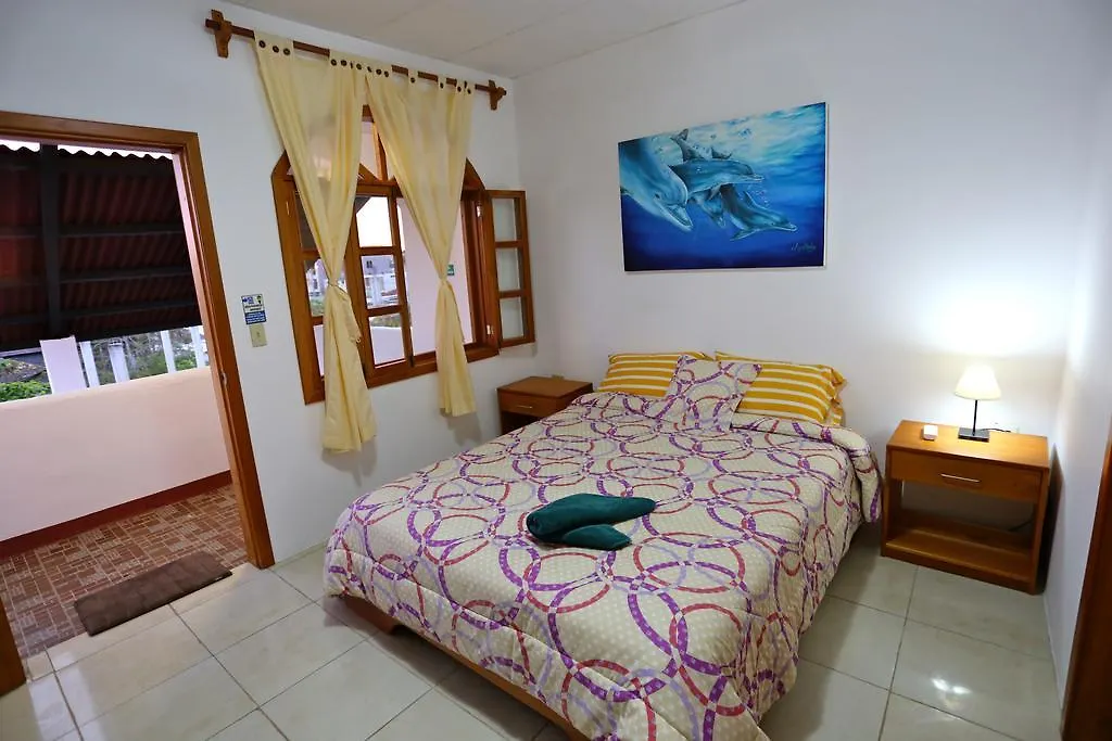 The Galapagos Pearl B&B Пуэрто-Айора 3*,  Эквадор