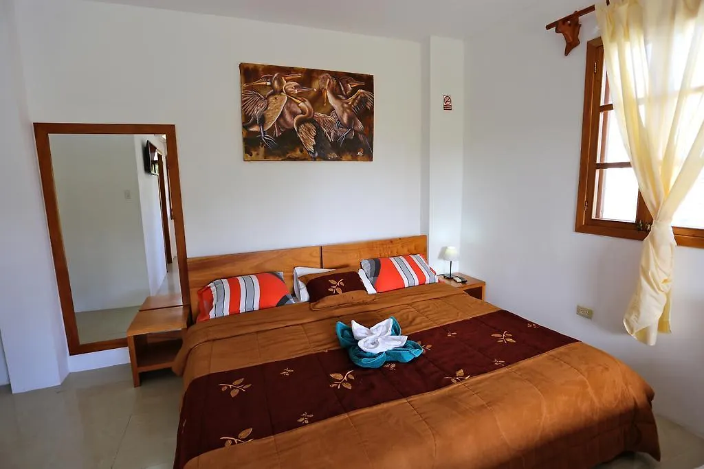 ベッド・アンド・ブレックファスト The Galapagos Pearl B&B プエルトアヨラ