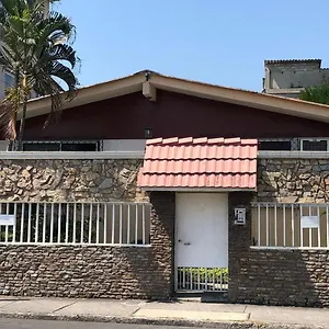 casa-violeta.guayaquilhotels.org/