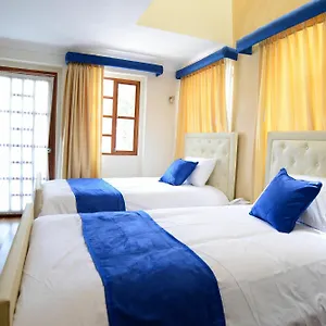 hotel-boutique-marquiz.hotelsquito.com/